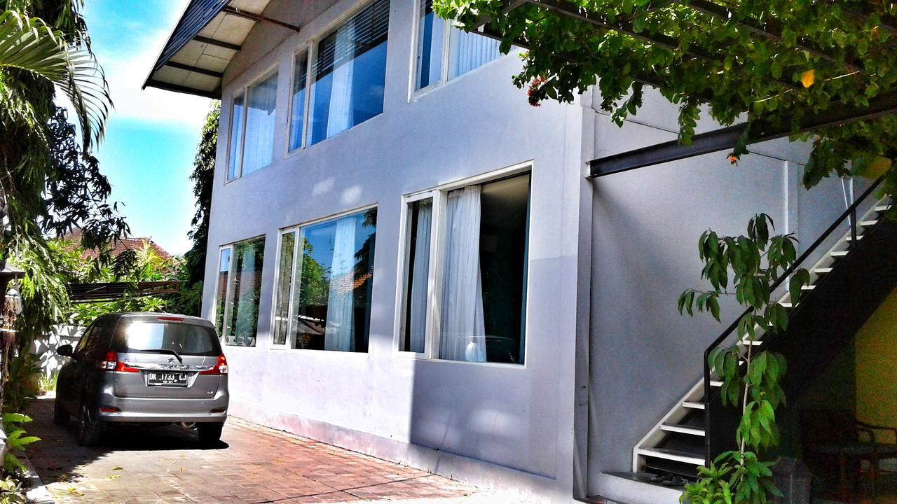 Matta Lodge Kuta Selatan Exterior photo